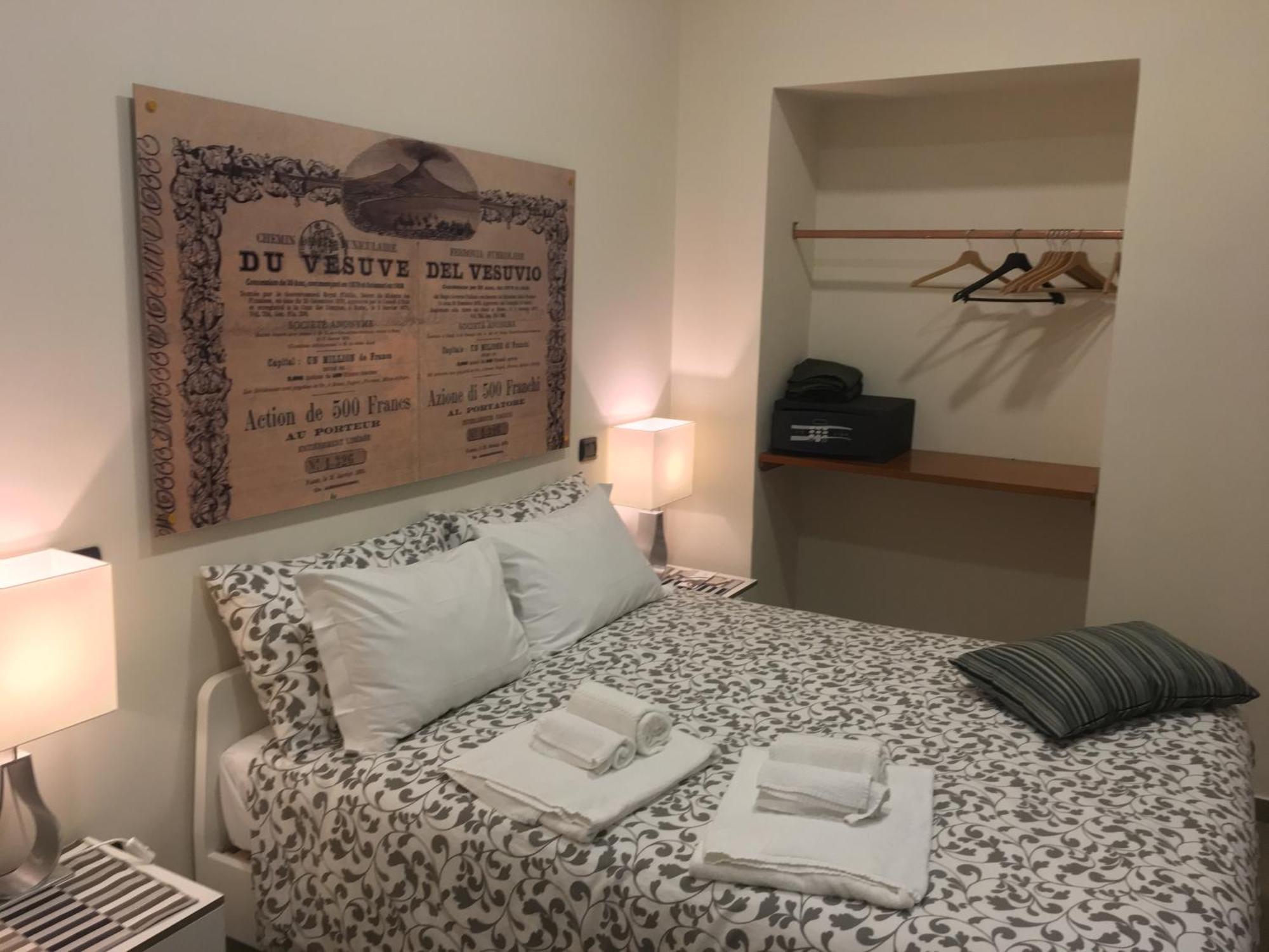 Bnb Naples Luaran gambar